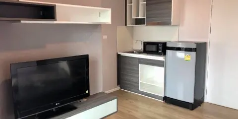 ให้เช่า Rill condo 1 นอน 1 ห้องน้ำ 26 ตร.ม. ชั้น 7 ตกแต่งเฟอร์ครบ ห้ามพลาด รีบจองเลย
