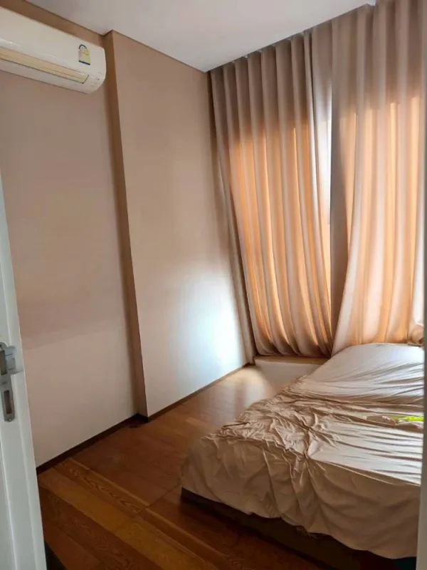 ขาย The Saint Residence ห้องน่าอยู่ เฟอร์ + เครื่องใช้ไฟฟ้าพร้อม ดีแบบนี้รีบจองเลย+++