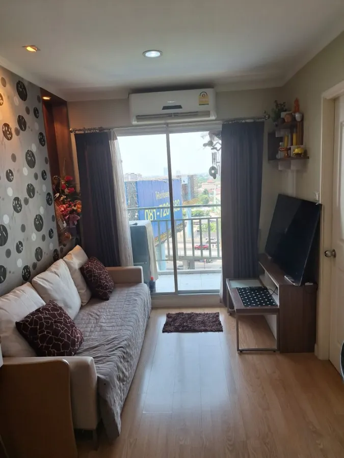 For sale Lumpini Ville Chaengwattana-Pak Kret, open view, comfortable to the eyes, ready to install wallpaper throughout the room. Don't miss it, hurr