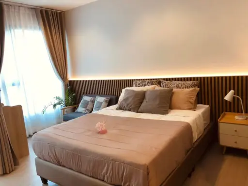 For rent Life Asoke-Rama 9, 32nd floor, city view, unblocked building, beautiful room, fully furnished, bring one bag. images