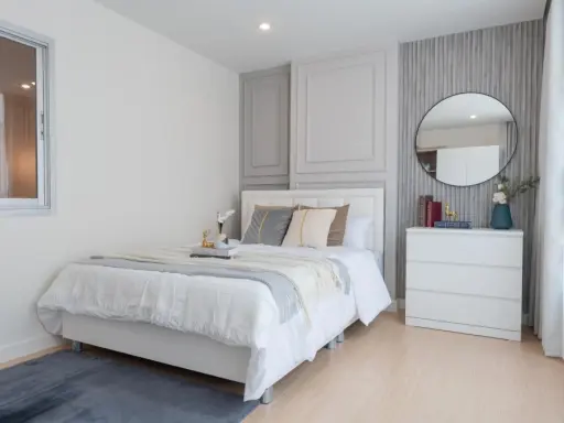 Condo for sale: Zenith Place at Huai Khwang, 3rd floor, beautifully decorated room, very livable, with built-in kitchen. You will regret it if you mis