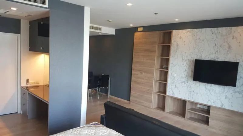 ขาย คอนโด โนเบิล รีมิกซ์ สุขุมวิท 36 ชั้น 12 พร้อมเข้าอยู่ ติดทางเชื่อม BTS ทองหล่อ ช้าไม่ได้แล้ว!!