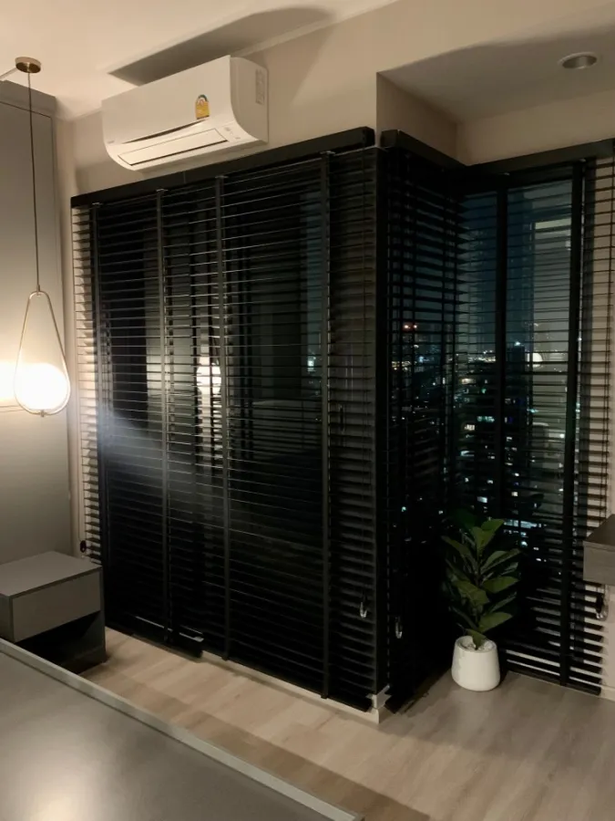 For rent/sale Condo IDEO Ratchada-Sutthisan, 21st floor, room facing north, room is a single corridor, very private, buy now.