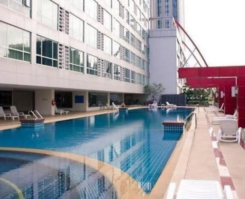 express!! For rent, The Trendy Condominium, 2 bedrooms, 2 bathrooms, 12th floor, beautiful city view, close to the train, can't be slow !!