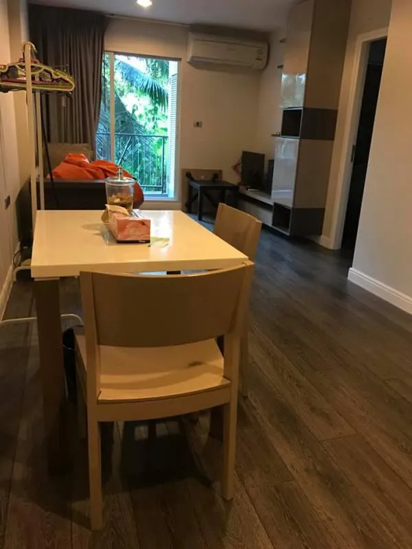 ให้เช่า The Crest Sukhumvit 49 ขนาด 50 ตร.ม. ชั้น 2 เฟอร์ครบ เดินทางสะดวก แบบนี้ต้องจอง