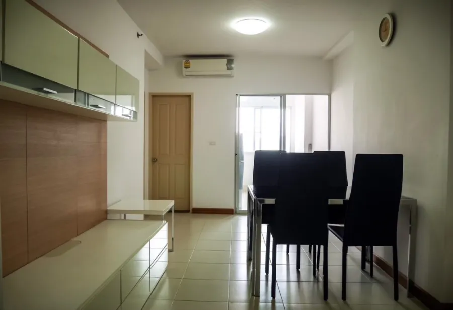 Urgent sale!! Supalai Park Asoke-Ratchada Condo, good location, ready to move in, convenient transportation, don't miss it!!