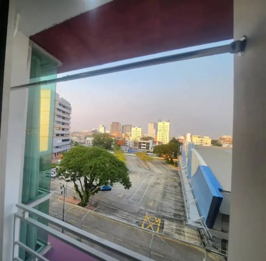 For sale: The Iris Rama 9-Srinakarin, 1 bedroom, 1 bathroom, fully furnished, JW Tower view, reserve now.