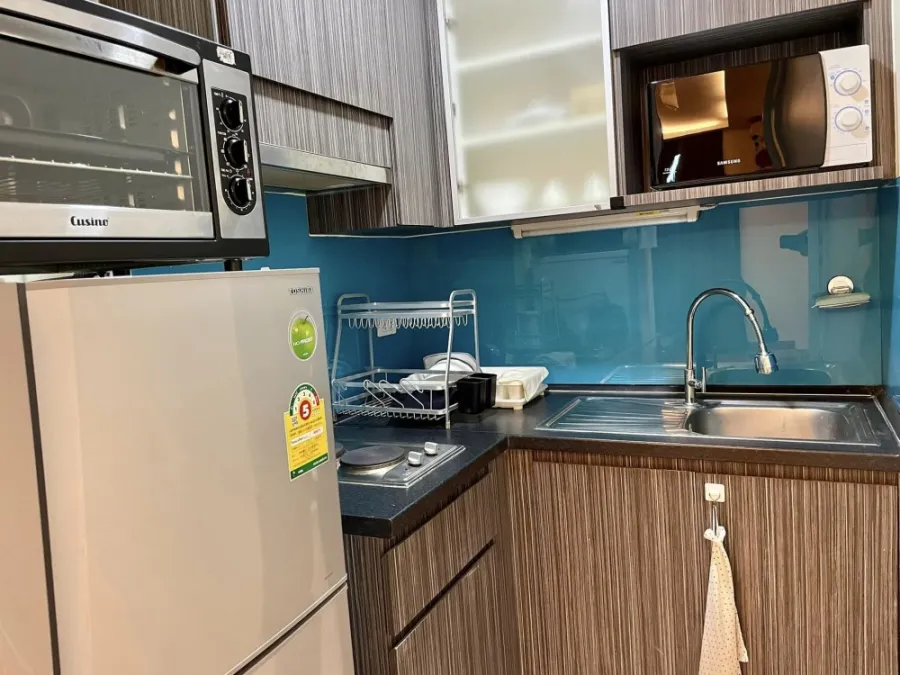 ขาย ให้เช่า Thru Thonglor Condo ชั้น24 วิวโล่ง ไม่ถูกบล๊อกวิว แถมห้องบิ้วอินท์จัดเต็ม ราคาดี ต้องจอง