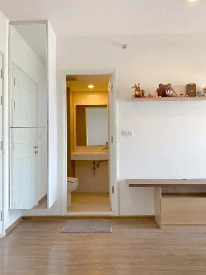 Condo for sale, U Delight Rattanathibet, beautiful city view, the room is not hot. The most complete built-in If you don't book, you will regret it.