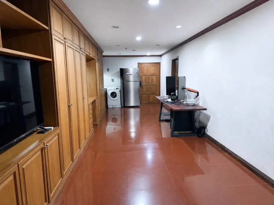 State Tower Condominium for sale, 46th floor. Stunning city view, beautiful unit, private and comfortable living environment. Fully furnished with bui