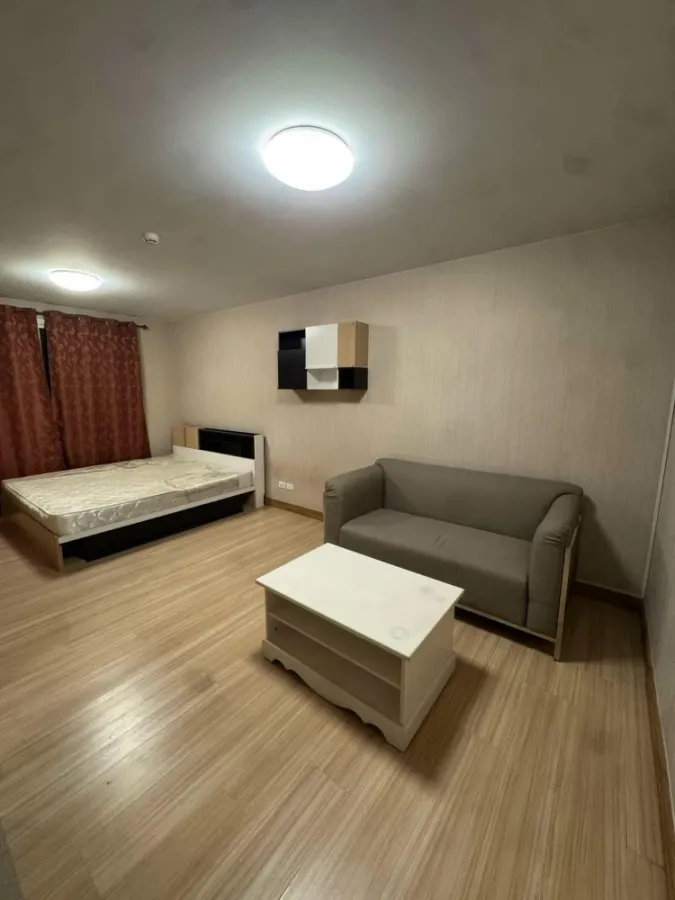 For rent: Plum Condo Paholyothin 89, 8th floor, fully furnished room, nice to live in, book now, don't miss out.