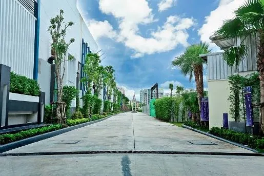 ขาย เลอฌ็อง พรีเมี่ยม ลาดพร้าว ห้องริมขนาดใหญ่ ระเบียงกว้าง เฟอร์นิเจอร์ครบพร้อมเข้าอยู่ จองเลยจ้า