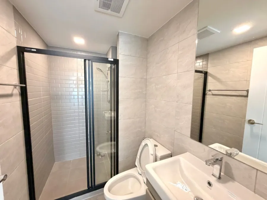 Rent Atmoz Flow Minburi, fully furnished with top-quality appliances. Book now, don't wait!