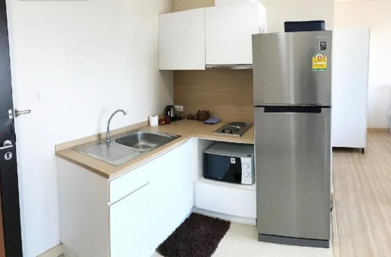Condo for rent, Intro Phahon Yothin, Pradipat, 35th floor, beautiful view, near Saphan Khwai BTS station. If interested, reserve now.