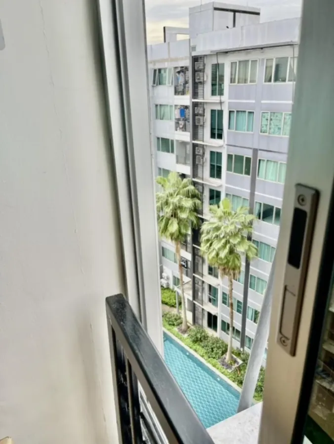 For sale: Sammakorn S9 Condominium, 8th floor, spacious room, airy, comfortable to live in. Hurry and reserve your ownership now!