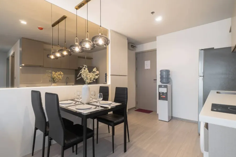 For rent: Life Ladprao corner room, a rare unit that people are looking for, beautifully decorated, fully furnished, don't miss this room.