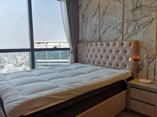Condo for rent: Ashton Chula Silom, decorated room, ready to move in. Affordable price If you miss it, you'll regret it.