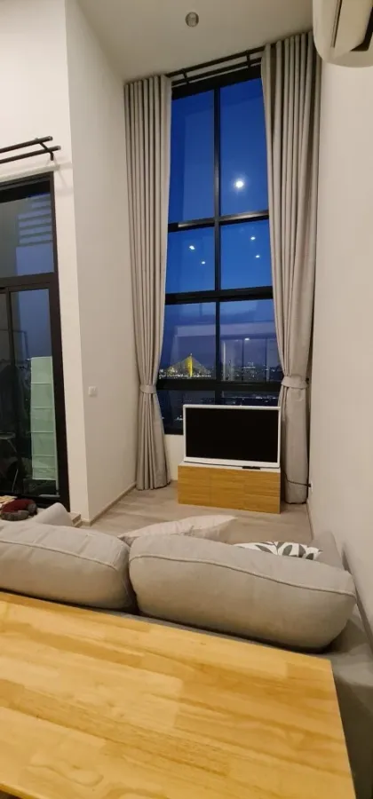 For sale, for rent, Ideo Charan 70 - Riverview, 32nd floor, very high, view of Chao Phraya River and Rama 8 Bridge, very beautiful.