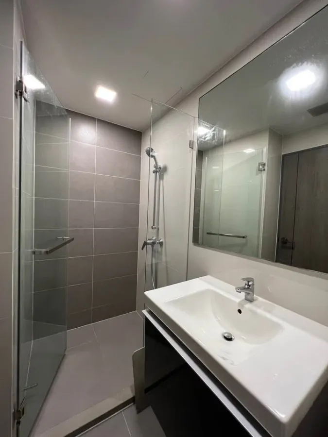 for sale / rent Venio Sukhumvit 10 Near the Skytrain Terminal 21 shopping mall, good location in the heart of the city, don't miss it!