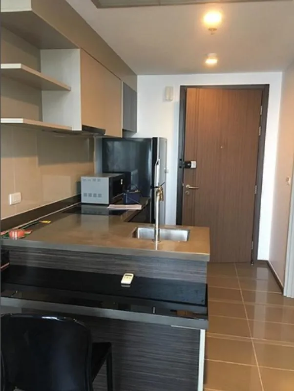 ให้เช่า Onyx พหลโยธิน ห้องใหม่ ตกแต่งสวยมาก พร้อมเครื่องใช้ไฟฟ้าครบ