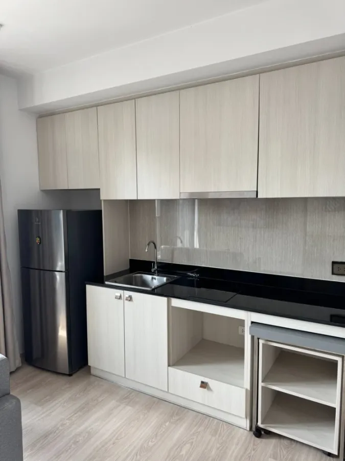 For rent: Unio H Tiwanon, 35 sq.m., 33rd floor (almost top floor). Well-designed, comfortable and spacious. Book now!