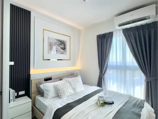 Urgent sale! Condo A Space Me Bangna, white tone room, comfortable to the eyes, affordable price. Book now, don't hesitate.