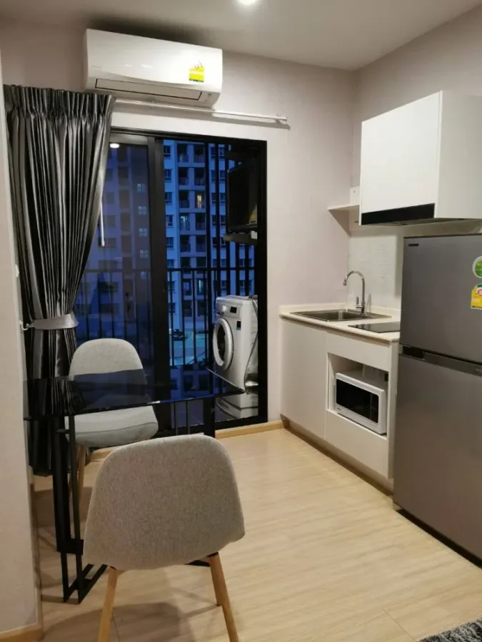 For sale or rent: Plum Condo Pinklao Station. Ready to move in, fully furnished, amazing price! Book now!