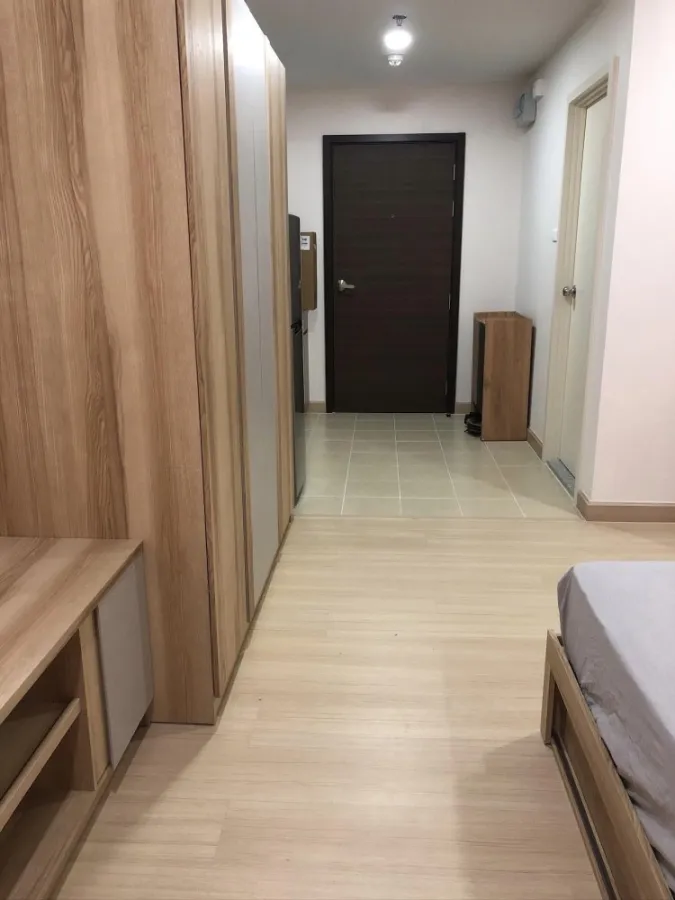 For rent, Supalai Park, Talat Phlu Station, 12th floor, north balcony Big screen TV. Satisfied. Ready to move in, book now.