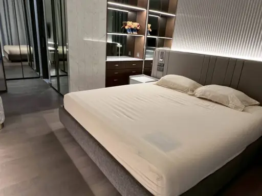 ✨ Super Luxury Condo for Rent - The Limited Collection ✨ 28 Chidlom