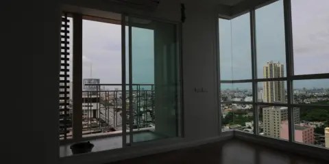 ขาย คอนโด ลุมพินี สวีท ปิ่นเกล้า, 2 ห้องนอน ชั้นบนสุด วิวเมือง ต้องจอง !!