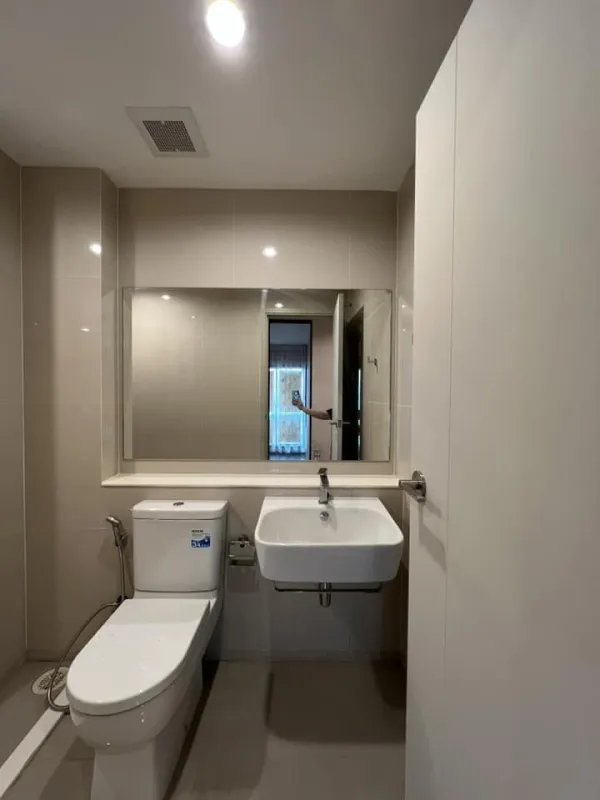 For rent Aspire Erawan Prime ห้องกว้างขวาง พื้นที่ใช้สอยเยอะ บอกเลยว่าคุณต้องห้ามพลาดเด็ดขาด