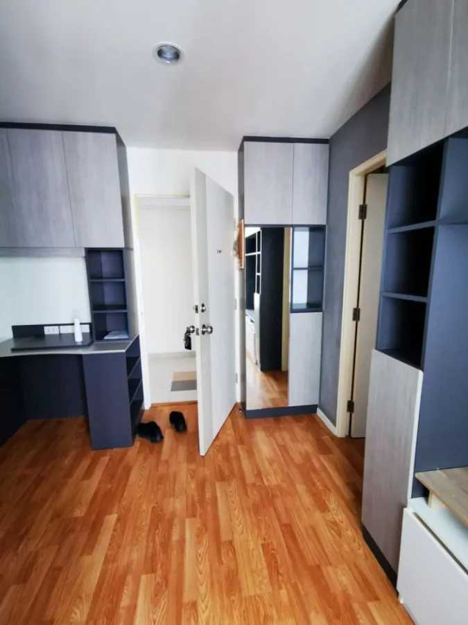 For rent or sale, Lumpini Ville Nakhon In - River View, ready to move in, 16th floor, garden view, plus a great price. Book now.