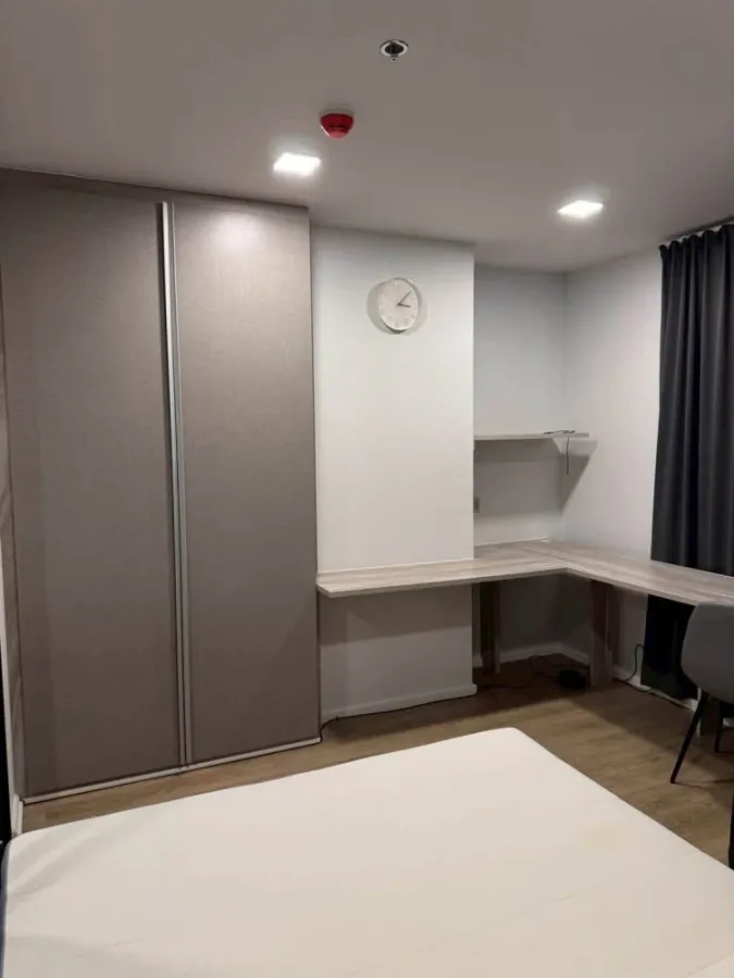 For rent: Kave TU corner unit offering privacy. Fully furnished, just bring your bags and move in!