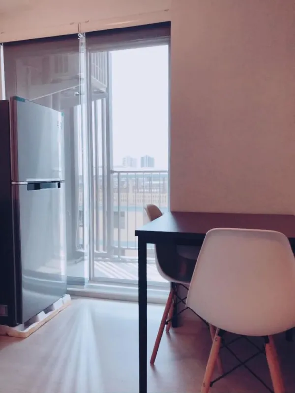 ห้องขนาด 23 ตร.ม แบ่งสัดส่วนห้องชัดเจน พร้อมเฟอร์ ห้ามพลาด เช่าเลยที่ Plum Condo Ram 60 Interchange