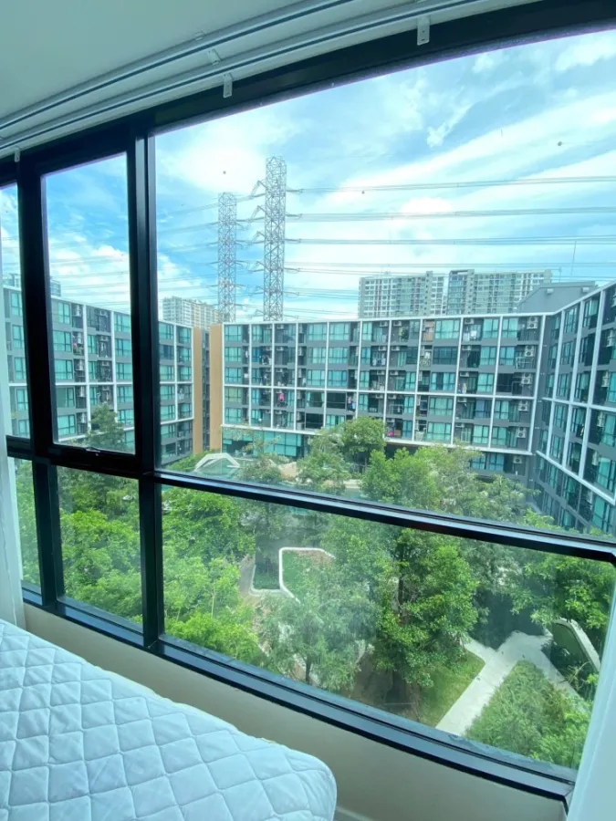 For sale, rent, Atmoz Chaengwattana, swimming pool view, built-in furniture, complete electrical appliances.