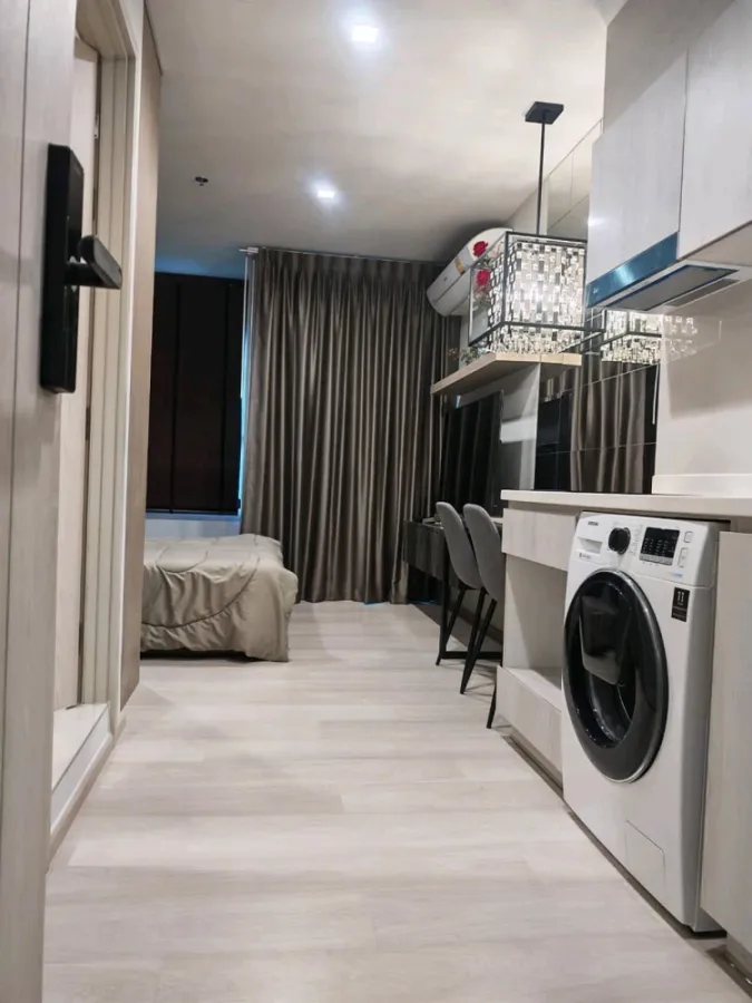 For rent: Life One Wireless, 19th floor, corner unit, fully furnished, very livable. Book now, don't miss out!