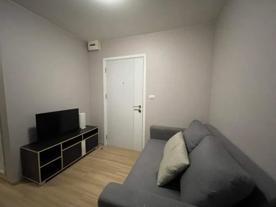 For rent, Plum Condo Chaengwattana Station, not hot room, fully furnished, plus a good mattress You can carry your bag in.