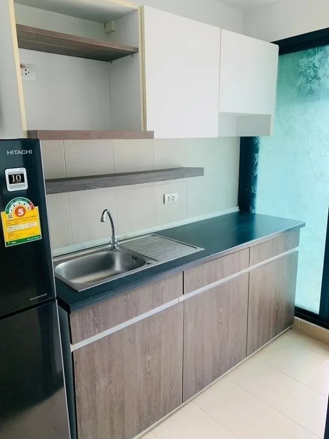 Selling Supalai City Resort Sukhumvit 107, ready-to-move-in unit with furniture, low floor. Book now!