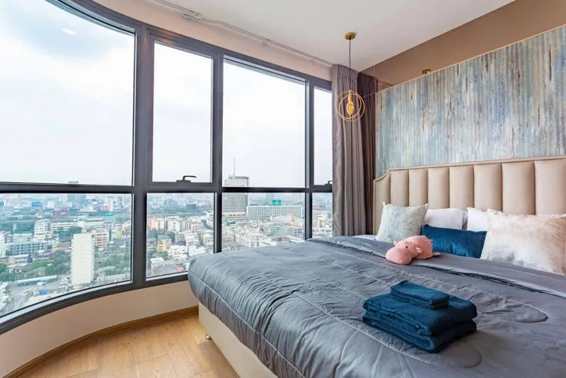 Do not move through this room for rent, Condo Q Chidlom-Phetchaburi. don't need a lecture You can just drag your bag.