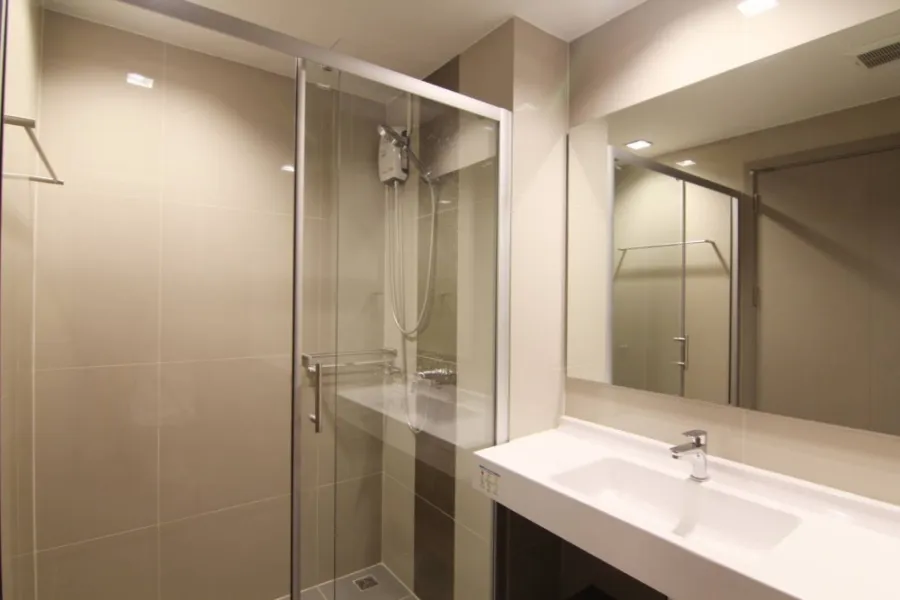 Condo for rent, Ideo Sukhumvit 93, the room is not hot, the furniture is build in, the price is tangible, hurry up.