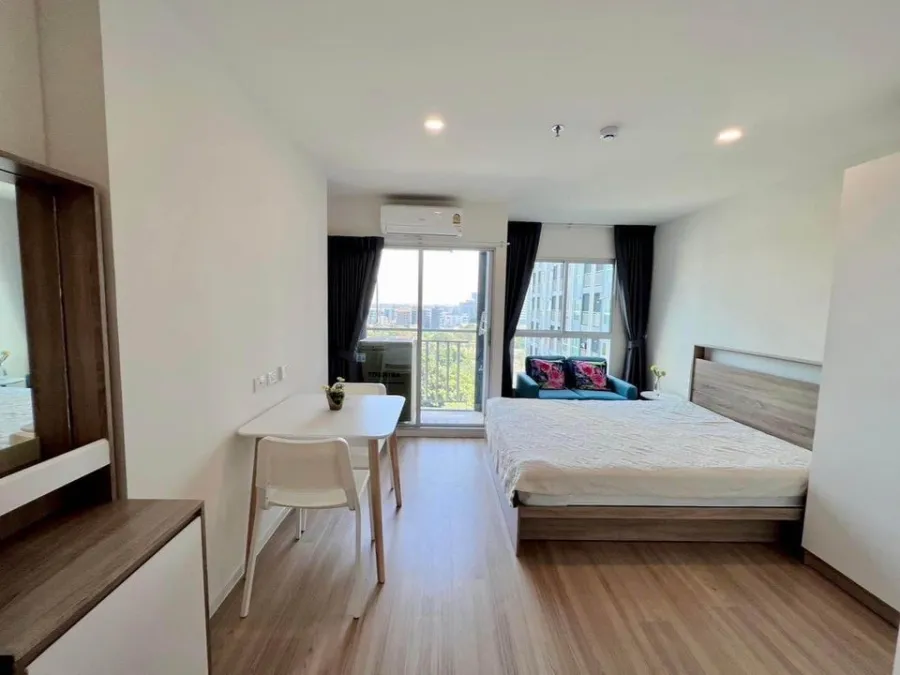 Condo for rent, Lumpini Ville Chaengwattana-Pak Kret Station, Studio room with balcony, beautiful high floor view, book now.