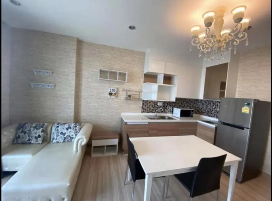 Condo for sale, The Hotel Service, 12A floor, beautiful room with furniture and electrical appliances.