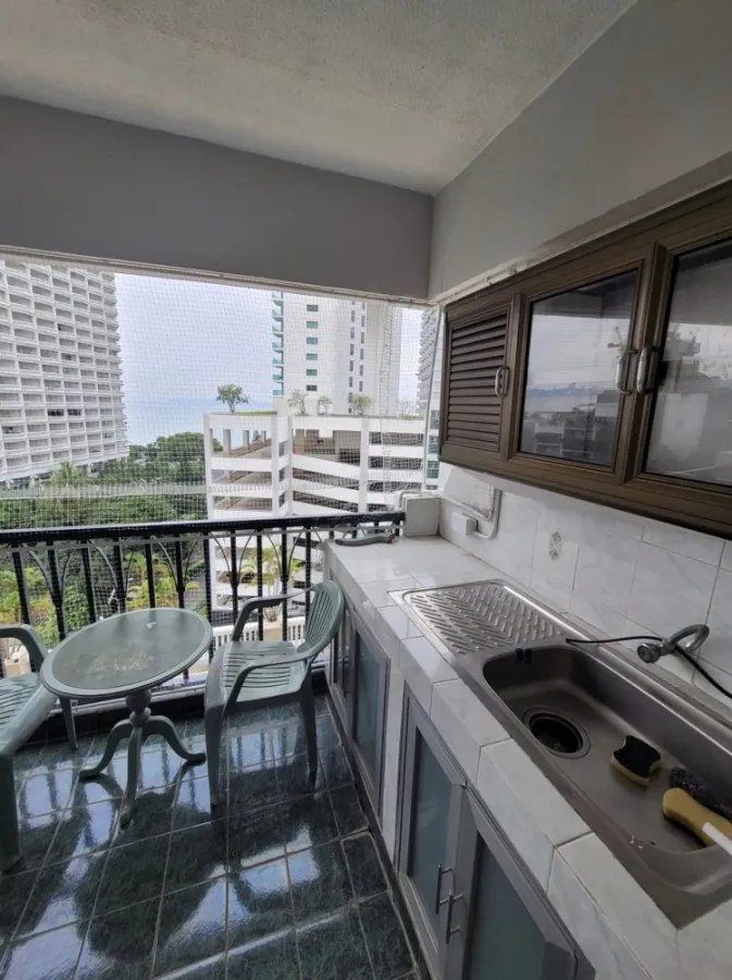 For rent Wong Amat Garden Beach Resort Condominium (Central Pattaya) Sea view from balcony near the beach