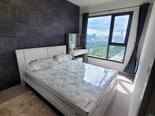 Condo for rent, Life Asoke Hype, fully furnished room with usable space with the best price If you miss it, you will regret it later.