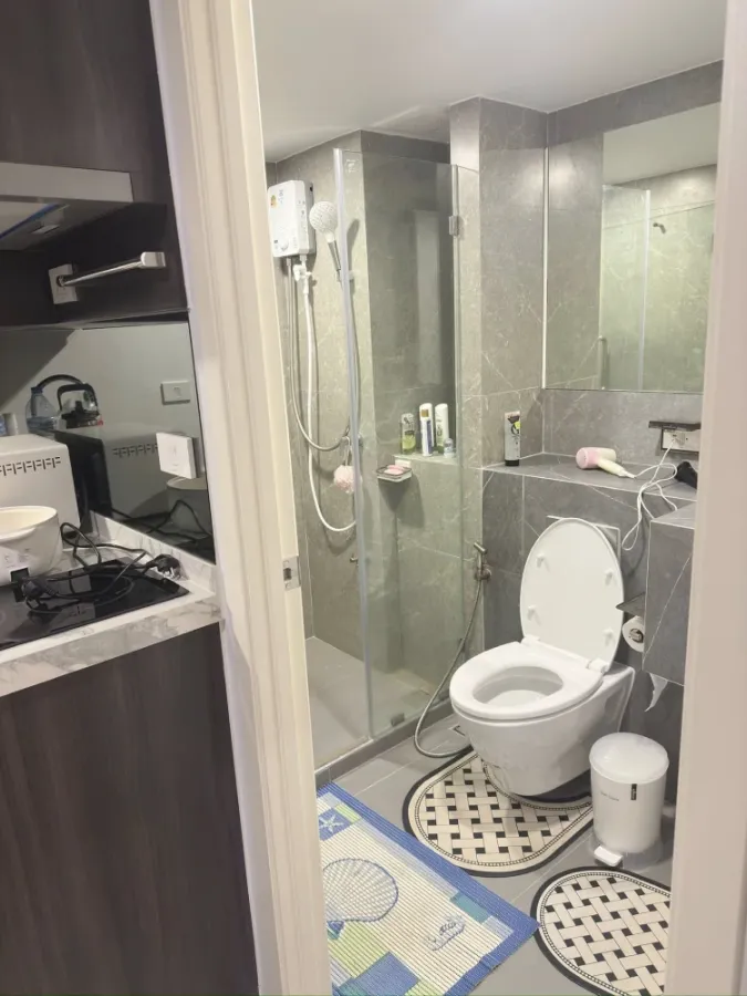 Selling rent Origin Plug & Play Ramintra Duo room, 1.5 floor, pets allowed, 4.2 meter high ceiling. Book now, don't hesitate!