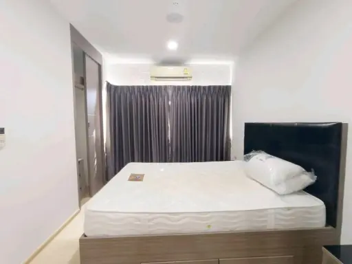 For rent: VIIA 7 Bangna by Apasiri, 3rd floor, fully furnished unit. Book now! Don't miss out!