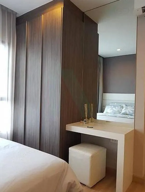 ให้เช่า Urbano Absolute Sathon-Taksin ห้องสวยตกแต่งเรียบง่าย วิวเมือง วิวสวย บรรยากาศดี พร้อมอยู่