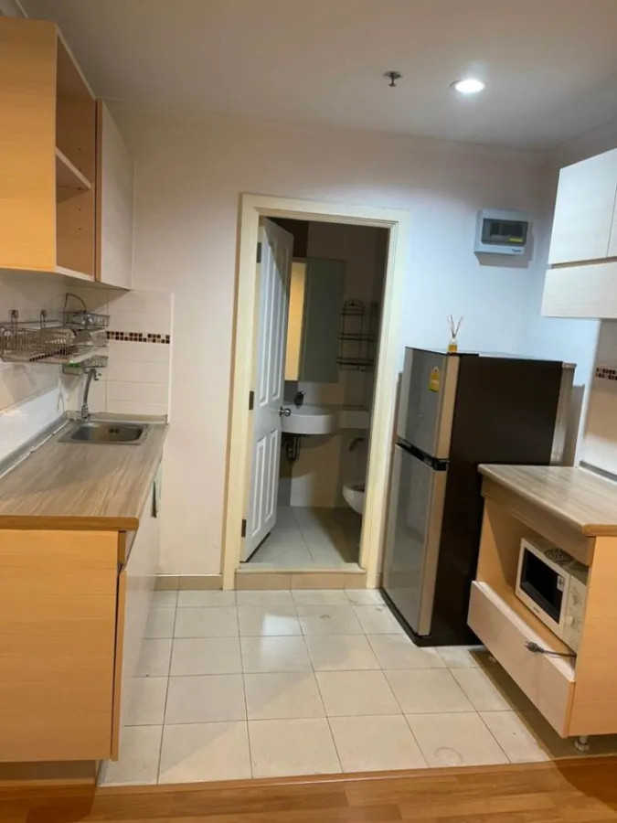 For rent, Lumpini Place Ratchayothin, large room, comfortable, fully furnished and electrical appliances, book now.