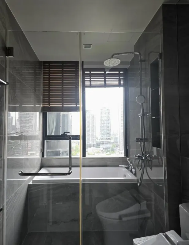 ให้เช่า Ideo Q Sukhumvit 36 ชั้น 18 ห้องน่าอยู่ แต่งครบ จองเลย ห้ามพลาด
