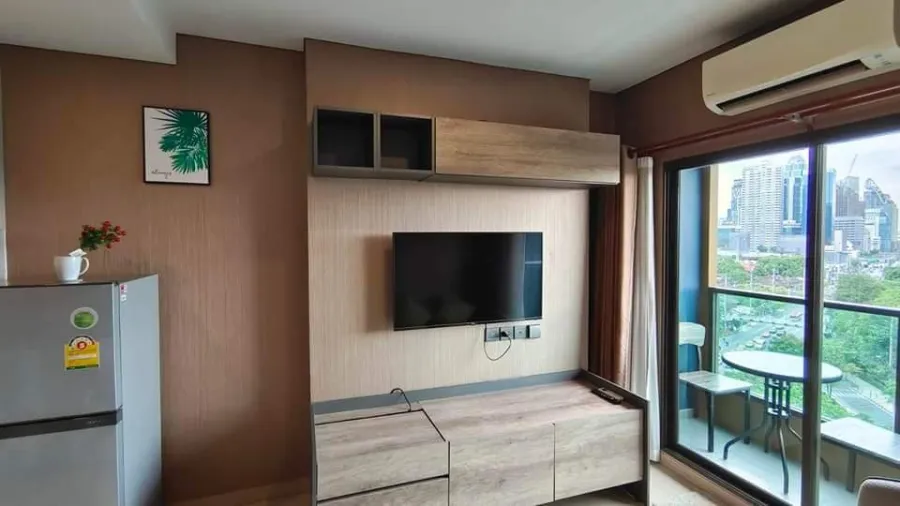 Condo for rent, Lumpini Suite, Phetchaburi, Makkasan, nice room, complete facilities. You can only come in.